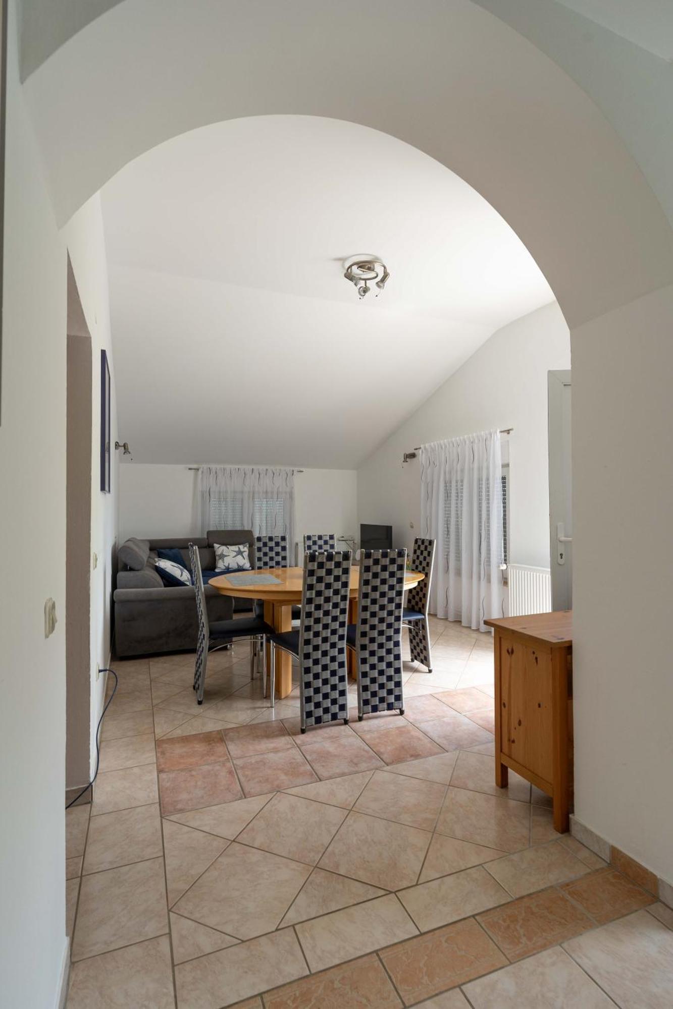 Irina Appartement Ližnjan